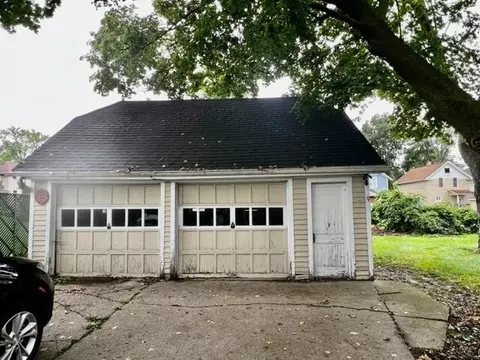 314 S Dwight St, Jackson, MI 49203 photo 2