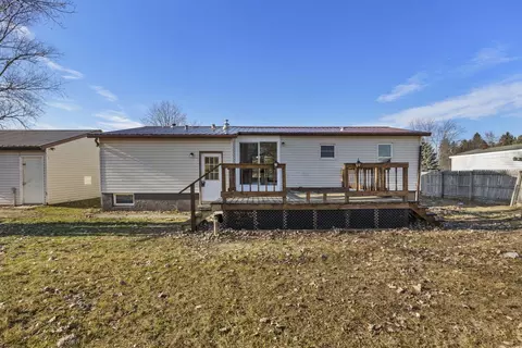 1119 Holly Dr, Stanton, MI 48888 photo 5