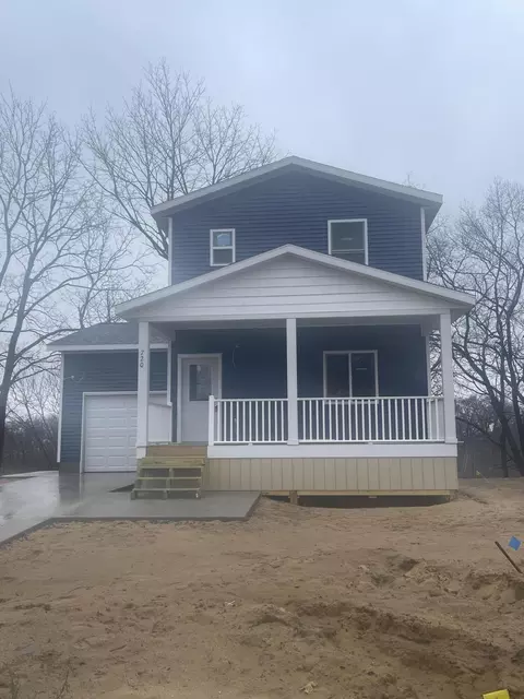 720 Leonard Ave, Muskegon, MI 49442