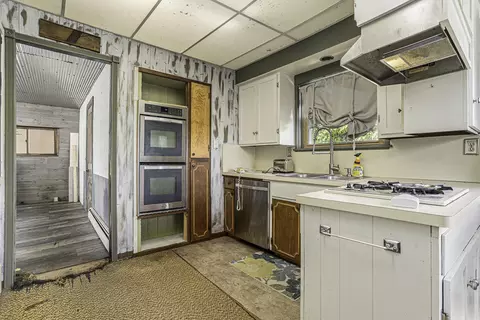 12585 M-89, Plainwell, MI 49080 photo 11