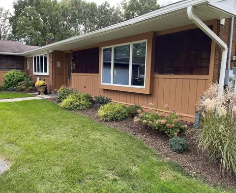 10410 Moon Rd, Saline, MI 48176 photo 2