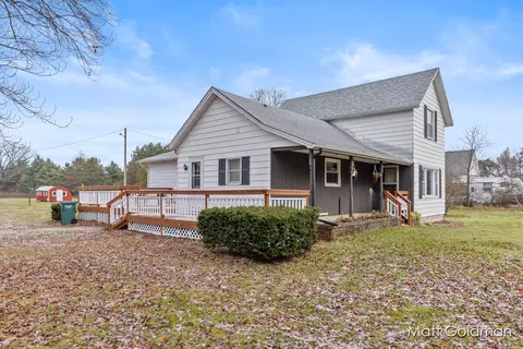 12363 Fillmore St, West Olive, MI 49460