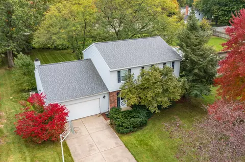 1274 Sprucebrook Dr, Kalamazoo, MI 49048