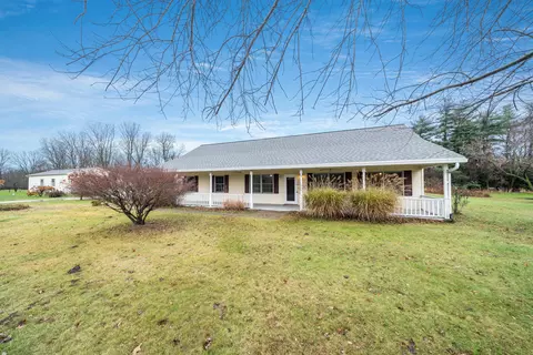 72200 12th Ave, South Haven, MI 49090