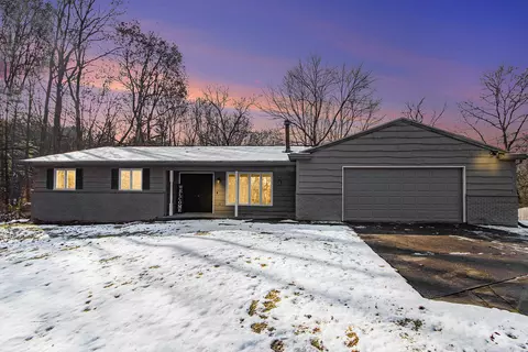 5513 N 32nd St, Richland, MI 49083