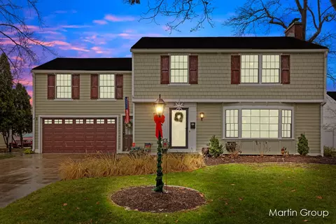 2612 Beechwood Dr SE, Grand Rapids, MI 49506