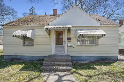 3228 6th St, Muskegon Heights, MI 49444