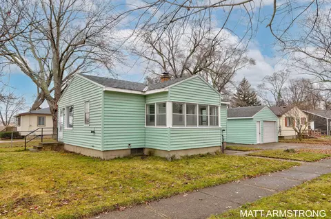 3990 Buchanan Ave SW, Wyoming, MI 49548