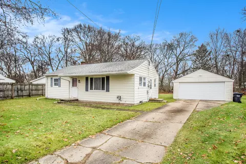 2717 Random Rd, Kalamazoo, MI 49004