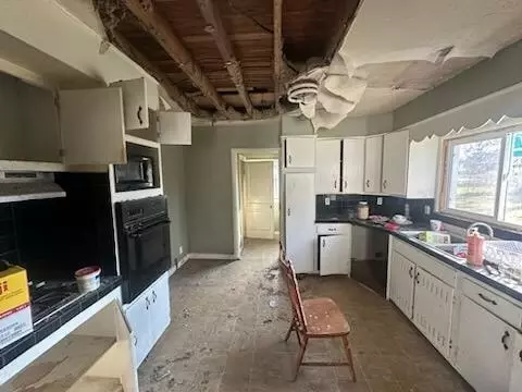 325 E Addison St, Jackson, MI 49203 photo 4