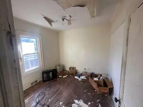 325 E Addison St, Jackson, MI 49203 photo 7