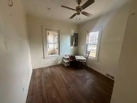 325 E Addison St, Jackson, MI 49203 photo 8