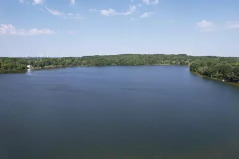 W Waters Edge Drive #1, Scottville, MI 49454
