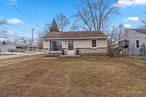 156 Nancy St SE, Kentwood, MI 49548
