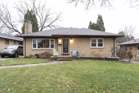 15 Westmont Dr NW, Grand Rapids, MI 49504