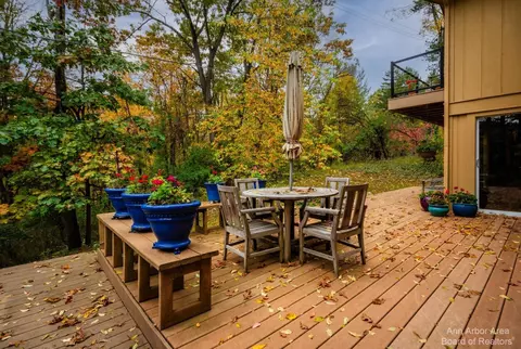 1301 Bird Rd, Ann Arbor, MI 48103