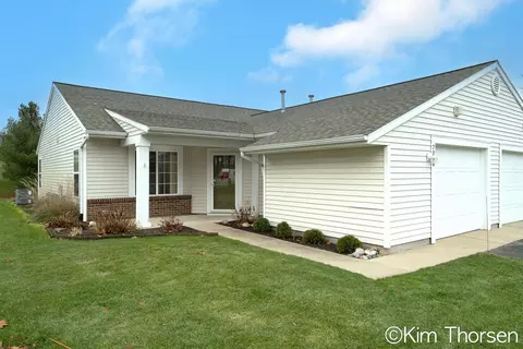 7084 W Cannon Pl Dr, Rockford, MI 49341