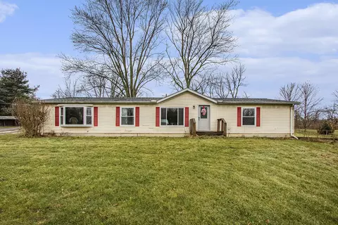 69906 Brush Rd, Niles, MI 49120