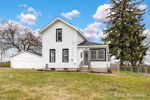 1687 12 Mile Rd NW, Sparta, MI 49345