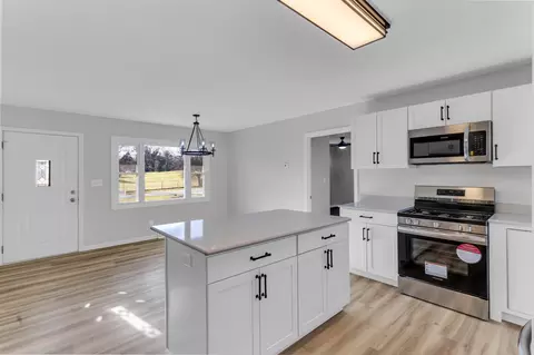 2404 Denton Rd, Jackson, MI 49203 photo 18