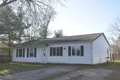 5922 Roanoke St, Portage, MI 49024