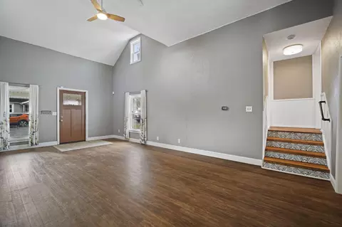 136 Arnold St, Jackson, MI 49202 photo 8