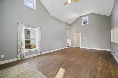 136 Arnold St, Jackson, MI 49202 photo 5