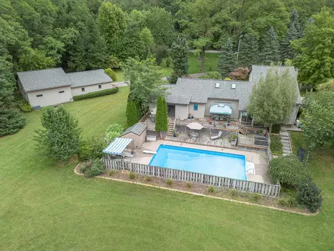 1229 Sargent Ave SE, Ada, MI 49301