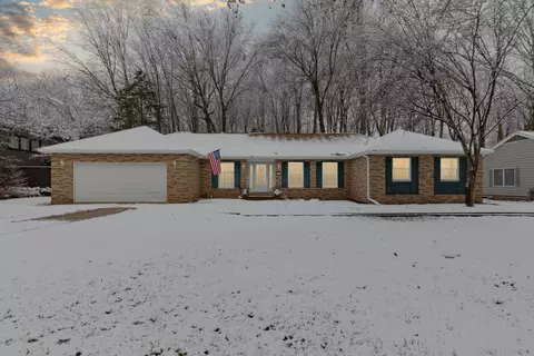1870 Oakland Dr, Mount Pleasant, MI 48858