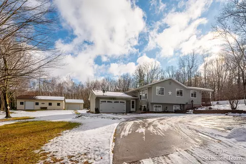 497 S Vickeryville Rd, Stanton, MI 48888