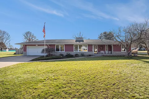 109 Harper Hill Dr, Battle Creek, MI 49014