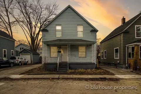 317 Robey Pl SE, Grand Rapids, MI 49506