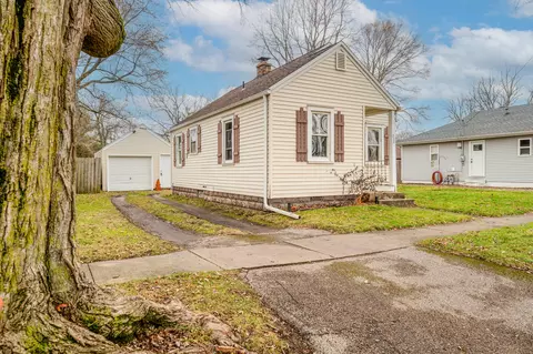 328 Congress St, Watervliet, MI 49098