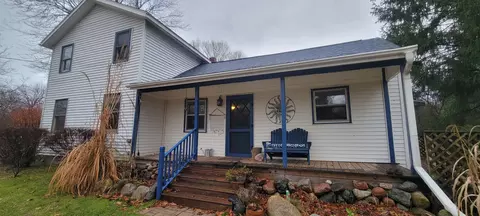 37679 Co Rd 665, Paw Paw, MI 49079