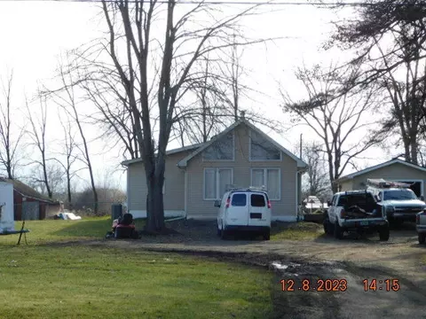 6295 W Michigan Ave, Jackson, MI 49201