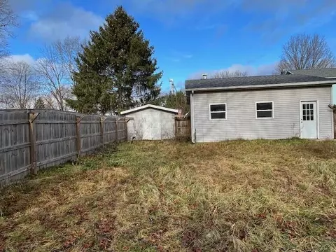 376 8th St, Plainwell, MI 49080 photo 13