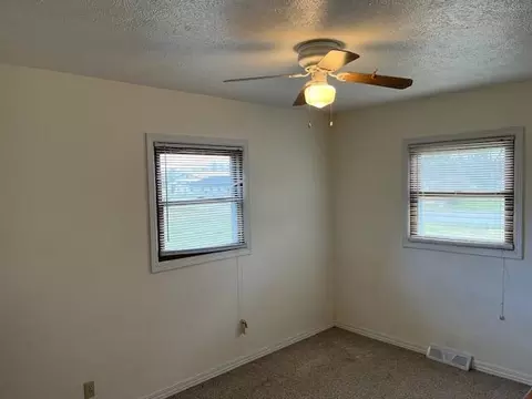 376 8th St, Plainwell, MI 49080 photo 9