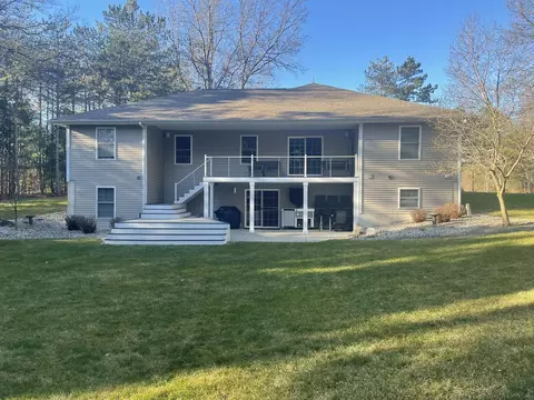 7138 Hyde Park Rd, Whitehall, MI 49461 photo 3