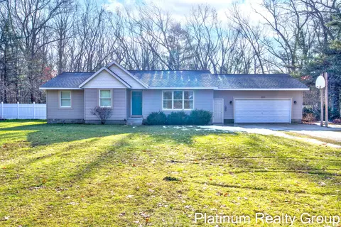2875 E River Rd, Twin Lake, MI 49457