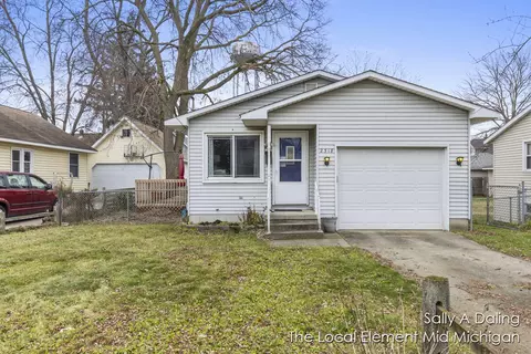 2318 Dalton Ave SW, Wyoming, MI 49519