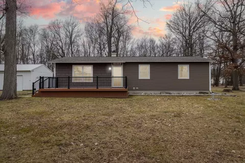 17010 Kane Rd S, Stockbridge, MI 49285