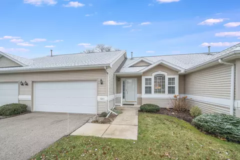 1685 Quail Run Dr, Kalamazoo, MI 49009