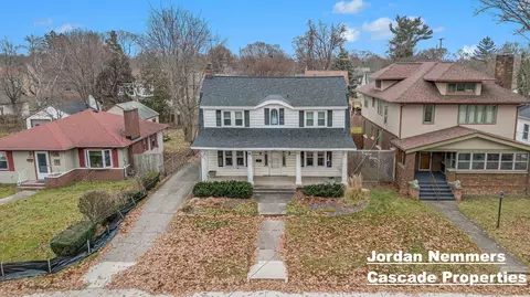 2064 Madison Ave SE, Grand Rapids, MI 49507