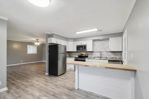 321 E Main St, Rives Junction, MI 49277 photo 12