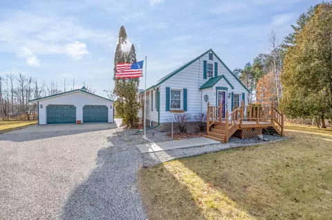 2815 20 Mile Rd, Barryton, MI 49305