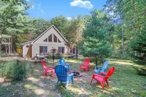2333 Mary St, Fennville, MI 49408