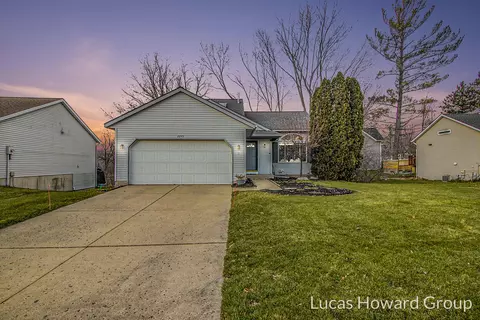 2245 Gatetree Ln SE, Grand Rapids, MI 49546