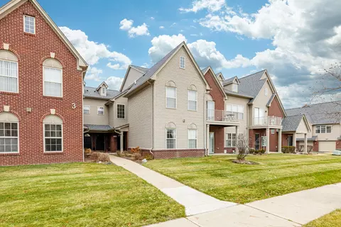 1713 Addington Ln #32, Ann Arbor, MI 48108
