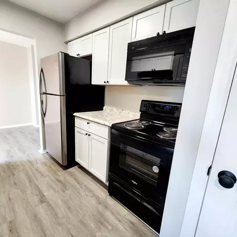 4645 Westbrook Dr #4, Jackson, MI 49201 photo 3