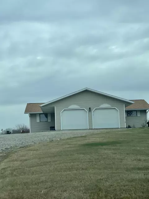 1692 Hawley Hwy, Belding, MI 48809